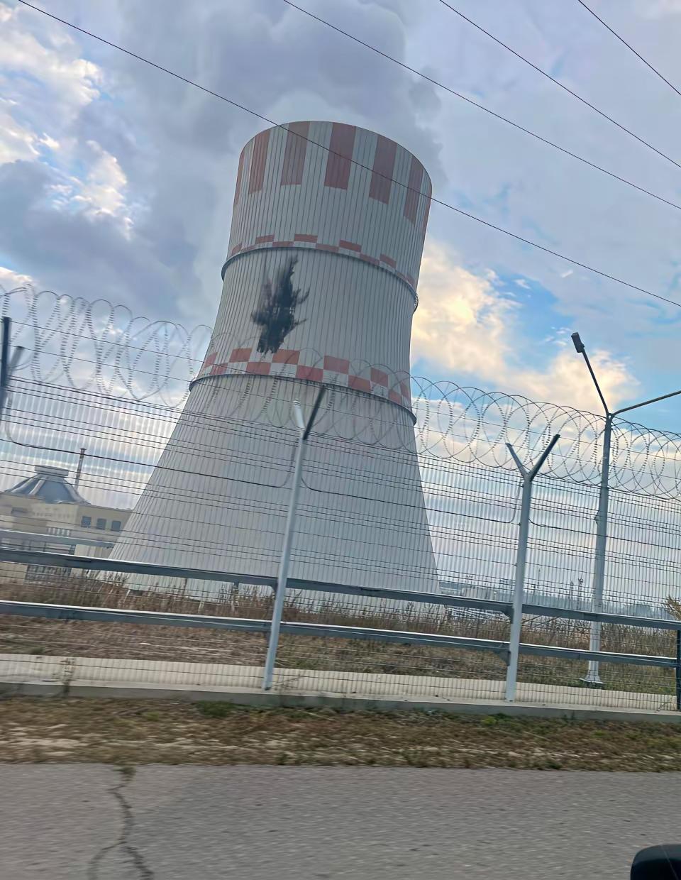 俄乌战争最新消息，
4月15日，扎波罗热核电站所在的埃涅尔戈达尔市市长普霍夫宣布