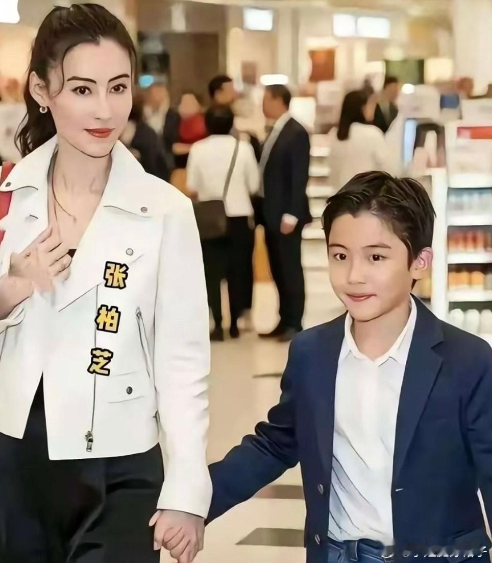 我妈眼光真毒辣
她看到张柏芝就说
找老婆千万不能找张柏芝这样的，长得漂亮又顾家，