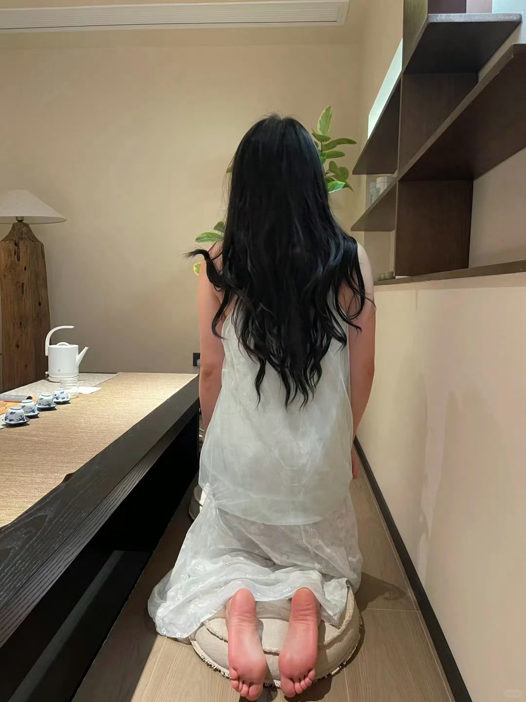 努力保持身材 今年争取谈十个男朋友  长沙·李自健美术馆