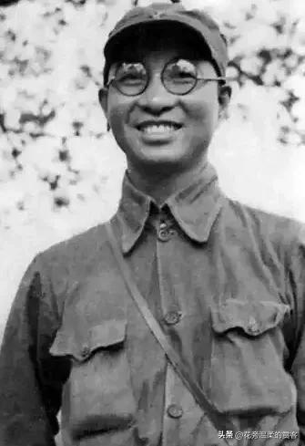 陈赓大将有多风趣？敢在大会上喝毛主席的水，全场瞬间寂静无声
 
陈赓有多幽默？大