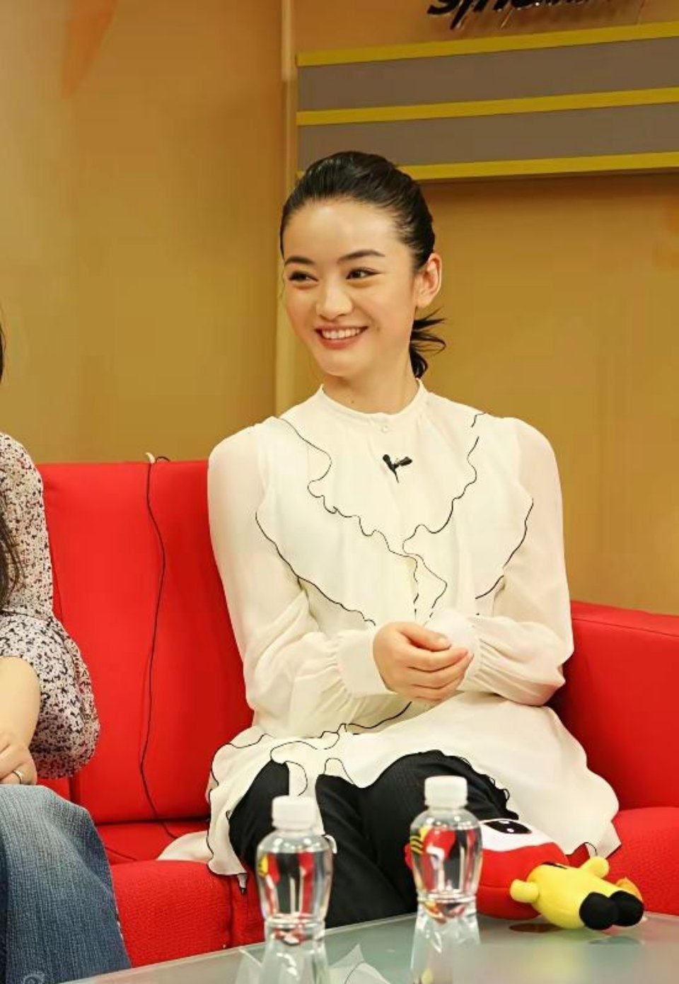 亿万富豪的妻子出演《潜伏》穆晚秋，一夜火遍全国 