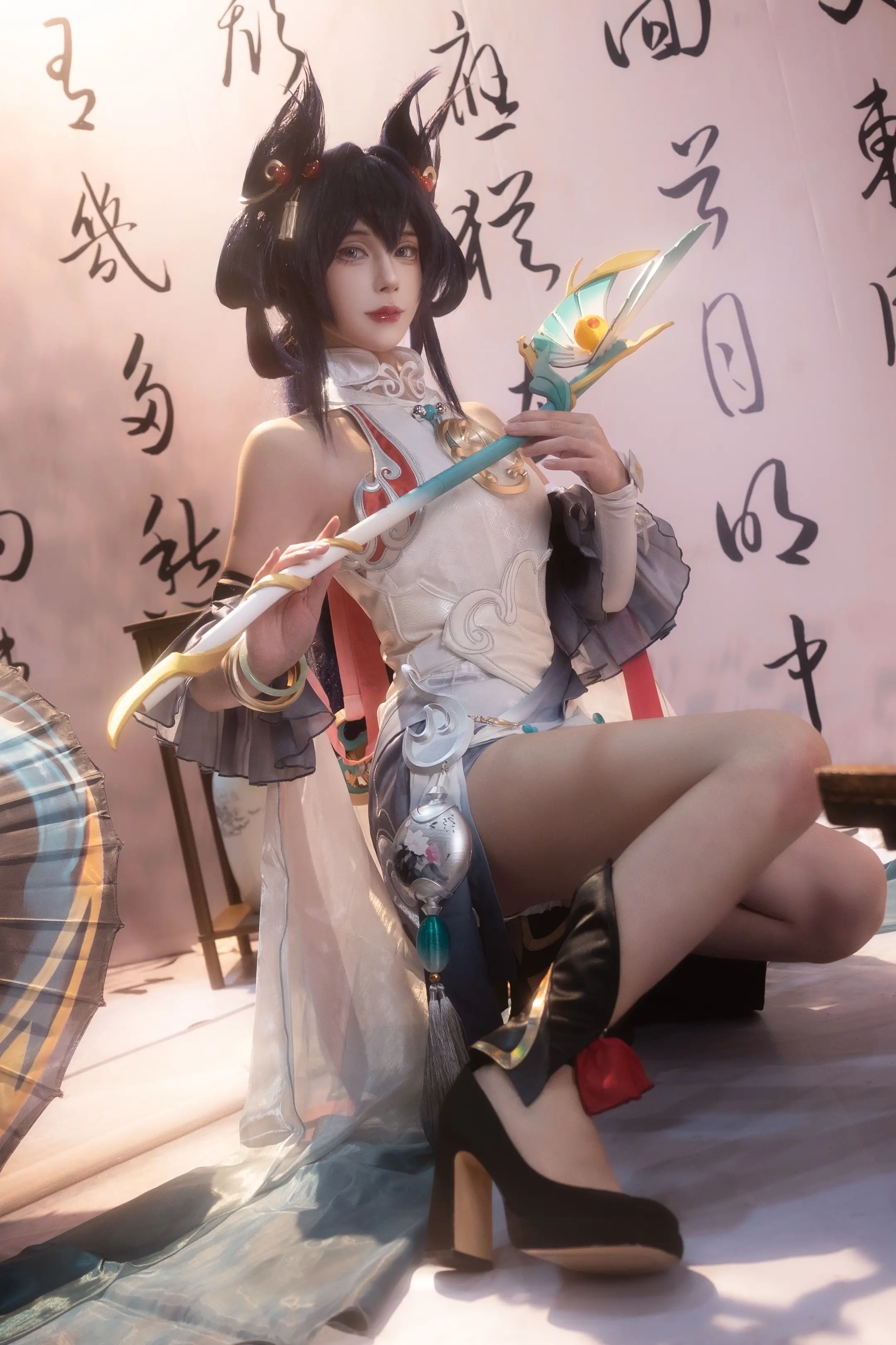 姑娘思量的人已变成追忆 何必一厢旧梦悠悠苦我心