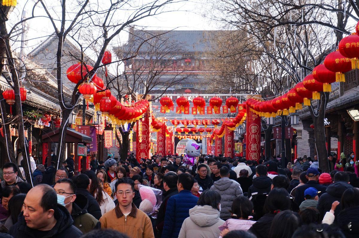 千问真的会让人“上头”！

这几天谁没被阿里千问的“免费奶茶”刷屏？没有吧？说实