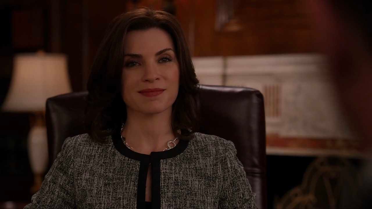 24376【tgw】笑得是不是太有魅力……每日一Alicia Florrick