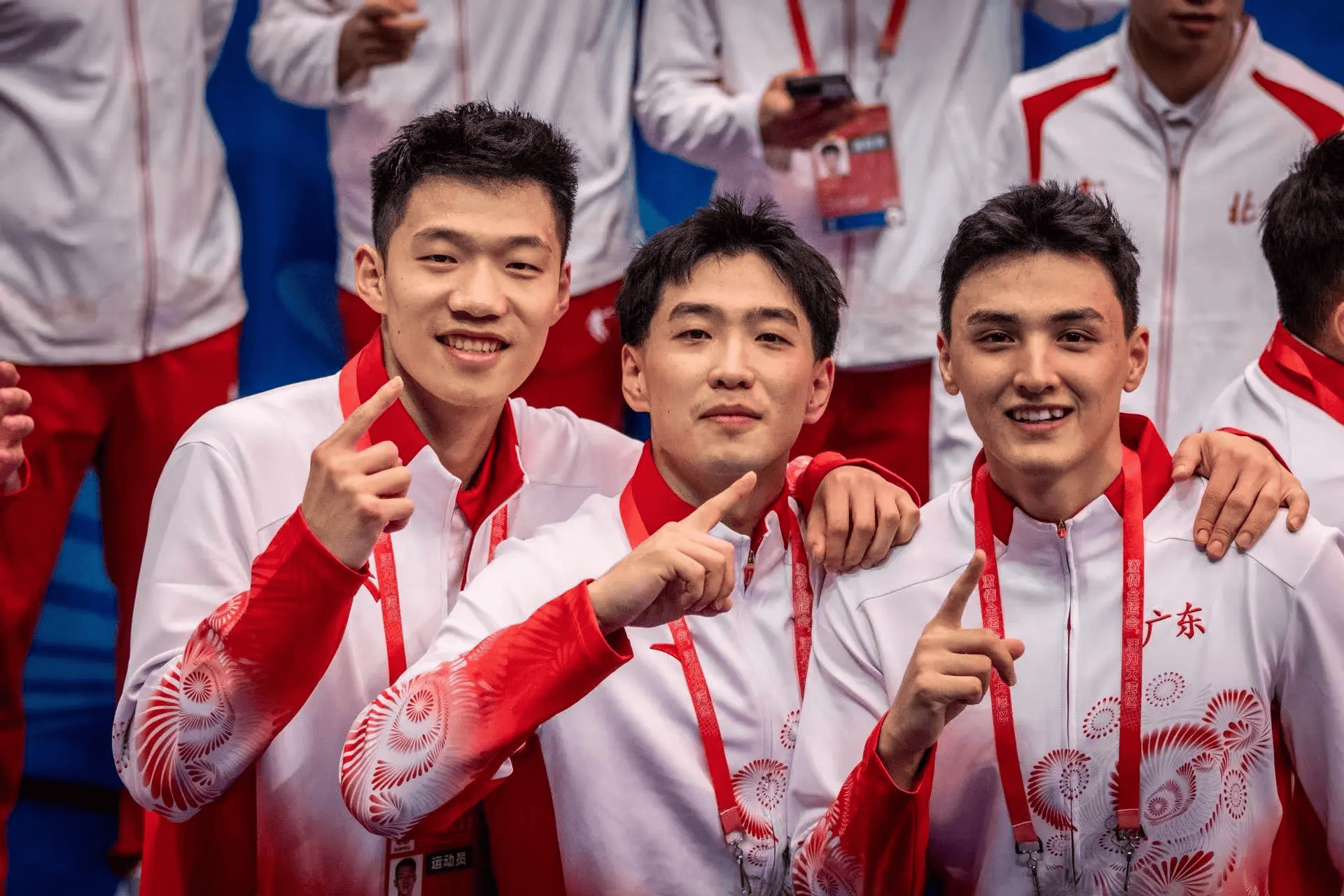 国家二级篮球裁判，广东省一级篮球裁判佟佳俊的全运颁奖留念。