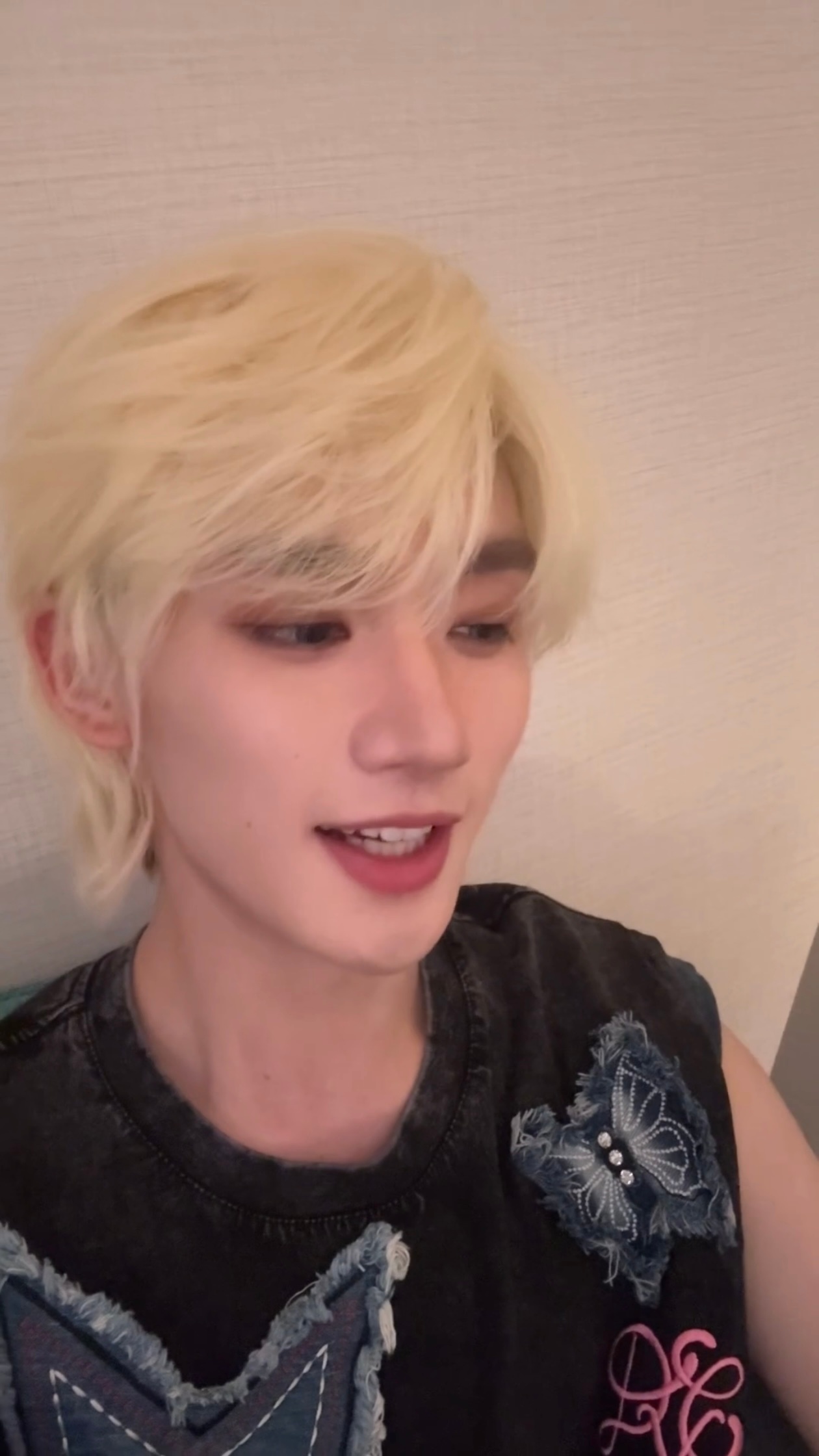 丁程鑫用眼睛打卡记录收藏大家丁程鑫加冠礼演唱会收官vlog丁程鑫用眼睛打卡记录收