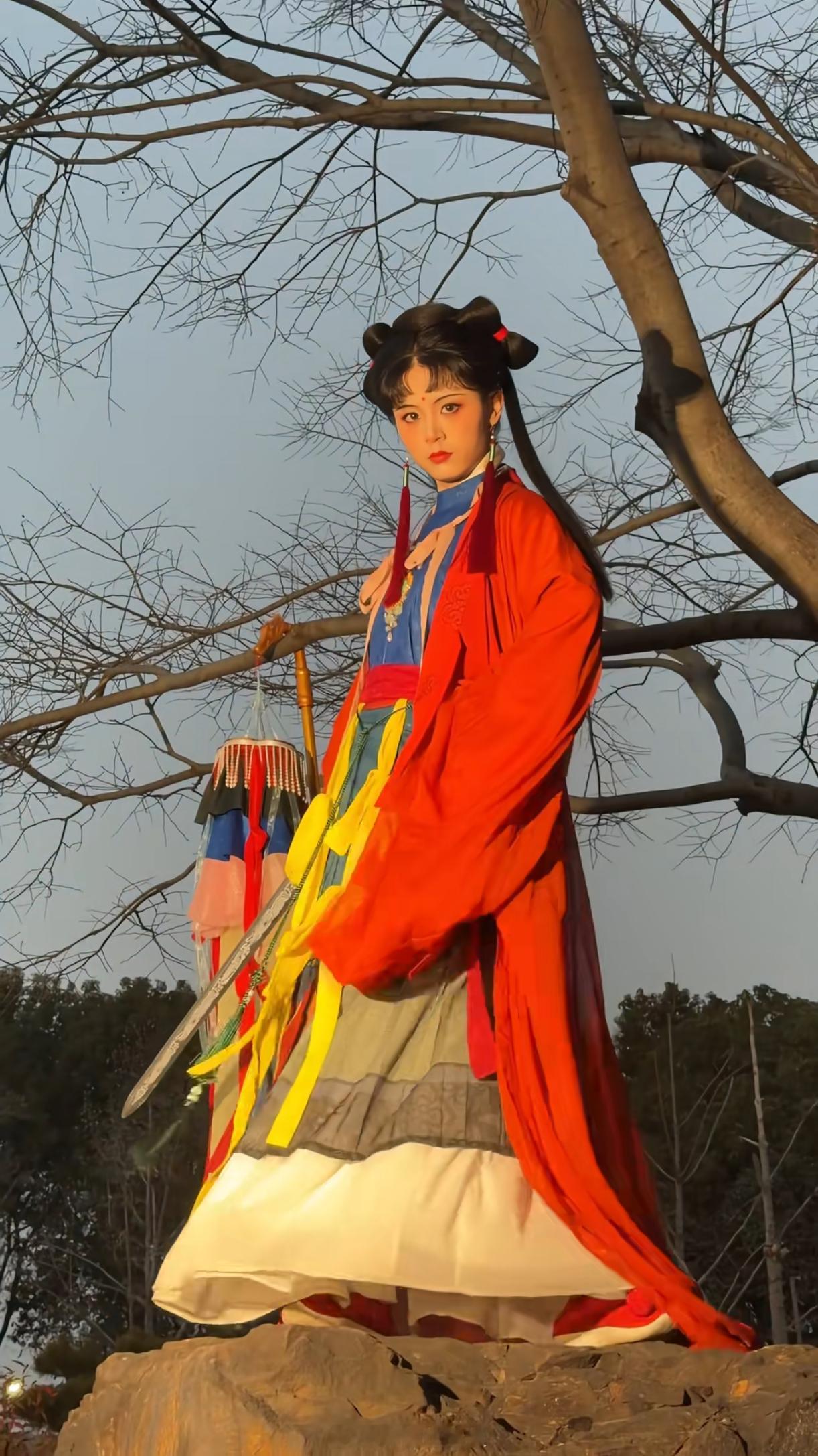 “要做神仙～驾鹤飞天～点石成金～妙不可言～”最近几天疯狂循环成仙这首歌🥰起因是