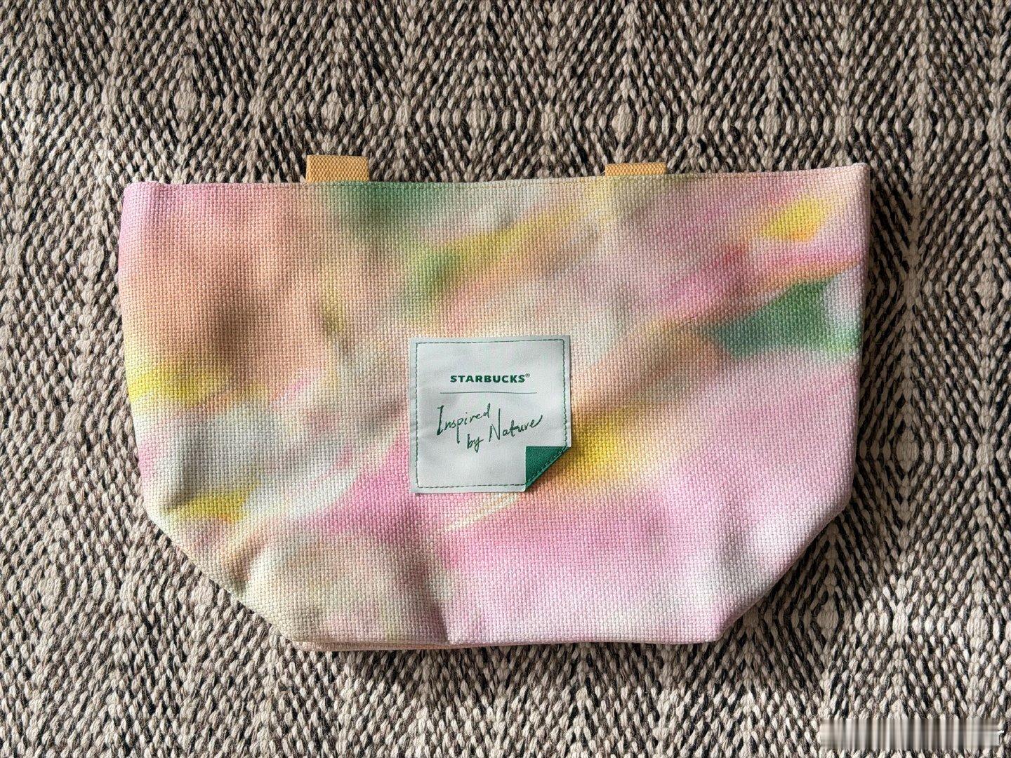 今天点赞抽一个星巴克的包～静静宠粉来啦  北京  抽奖详情