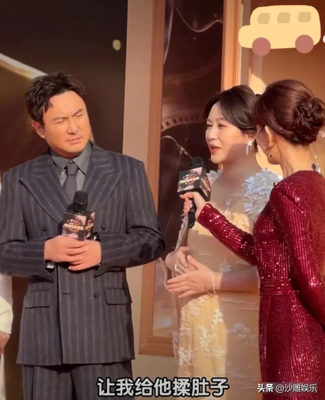 沈腾马丽，尴尬又好笑！
 
3月20日北京CMG中国电影盛典红毯，直接上演了年度