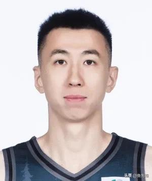 吉林大舞台，有梦想你就来。税能想到，今晚命中7记三分球的贾昊，在一年前处于球可打