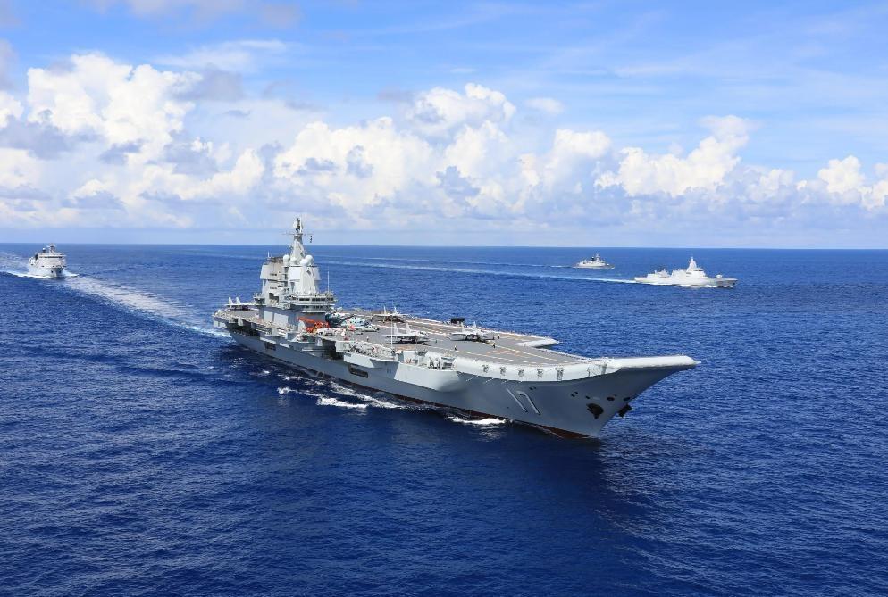 7月31日，解放军海空精锐尽出，美航母打击群紧急后撤，菲律宾大失所望？太平洋这头