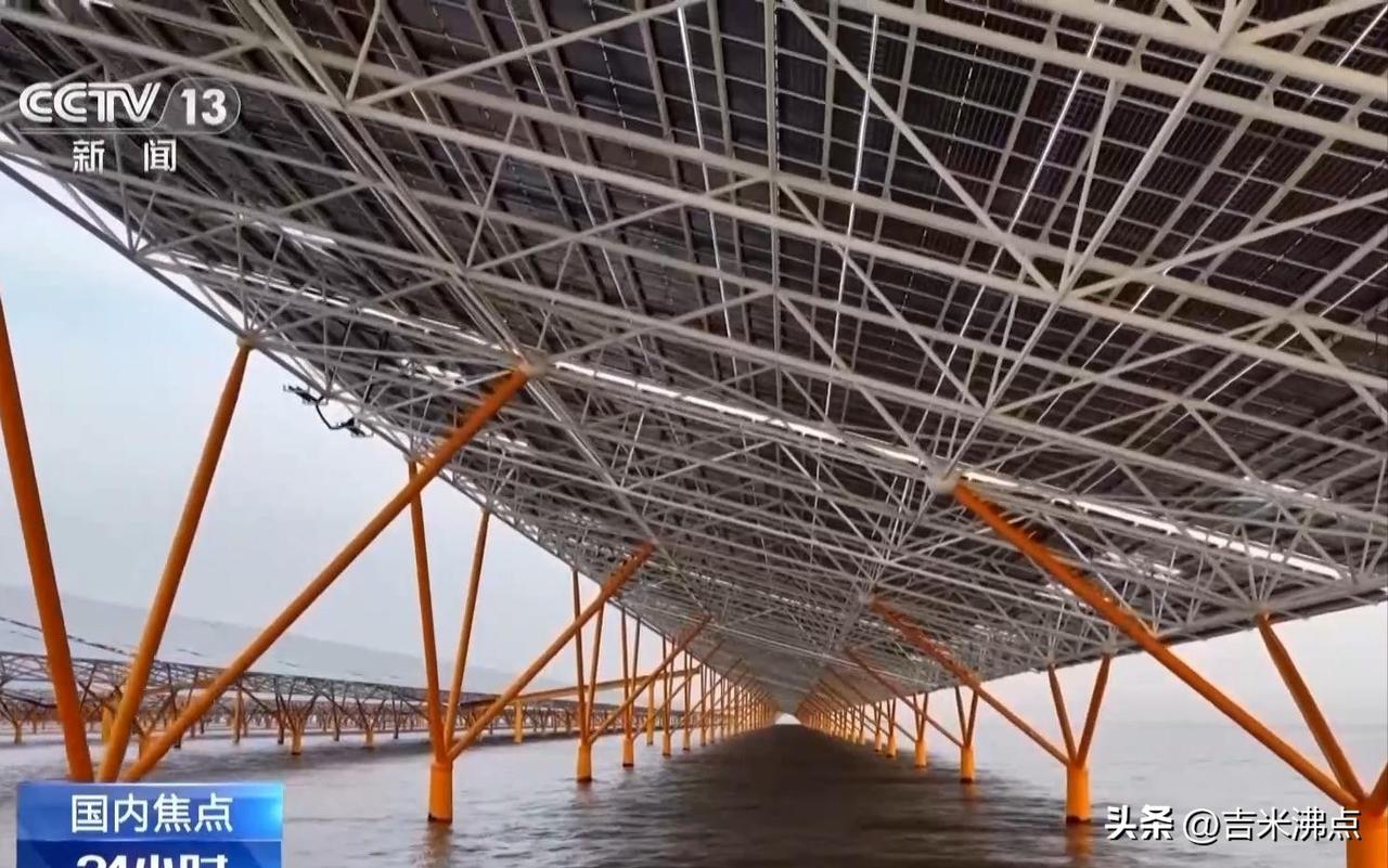 离岸8公里，没标准没先例没退路，它居然真并网了。
2025年12月26日早上，渤