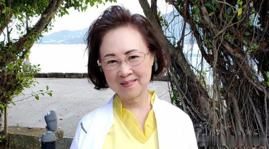 琼瑶1周前悼亡夫称不如归去 【《还珠格格》作家琼瑶轻生，一周前悼亡夫称“不如归去