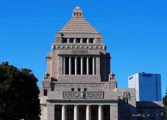 刚刚，4月23号下午，日众议院通过了设立国家情报局的法案。我们仍然清楚记得土肥原