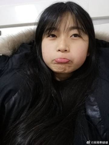 16岁竟如此萌。百度网盘发现之前给朋友写的小信不少都拍下来了，幸好拍了...