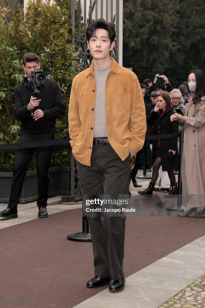 肖战Gucci看秀生图肖战G社出图肖战G社生图也是无可挑剔啊！！好看晕惹！！肖战