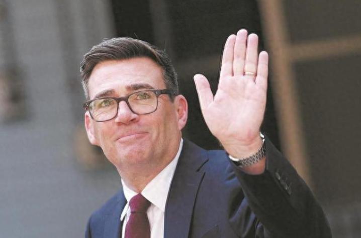 英国这次把俄方彻底给激怒了！英国不仅给乌克兰转让“风暴阴影”导弹全套技术、放开袭