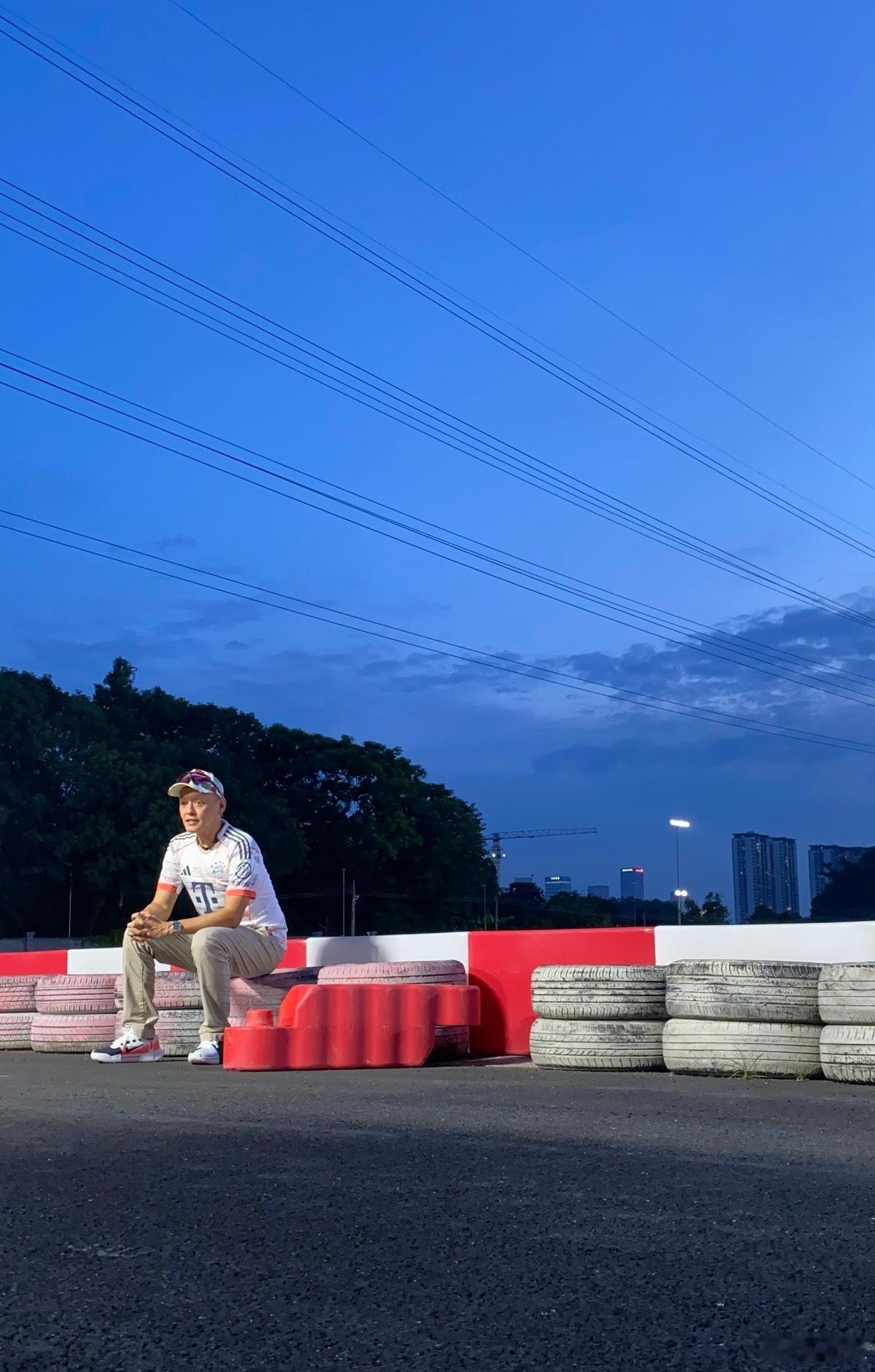 用那一张相片好？^_^全是用手机，较时间制拍的。😄🙏🏻 ​​​