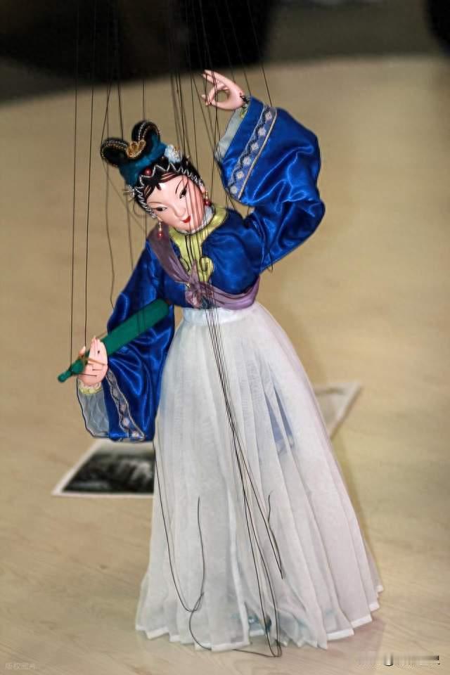 一手铸就大汉荣光，一手酿成人间悲剧：解读汉武帝的双面帝王人生
