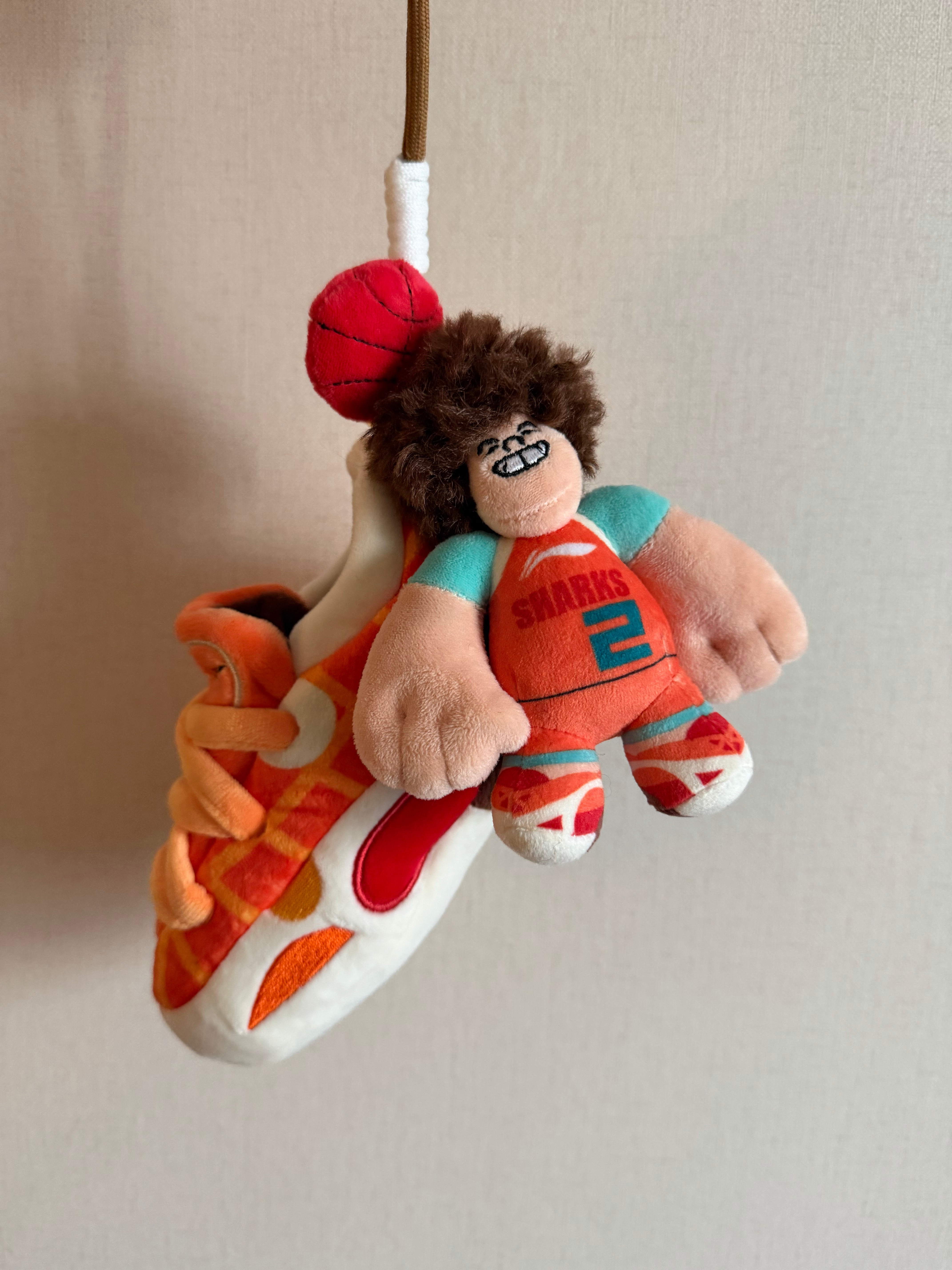 我真的会冲着这个公仔，买一双鞋的！ 