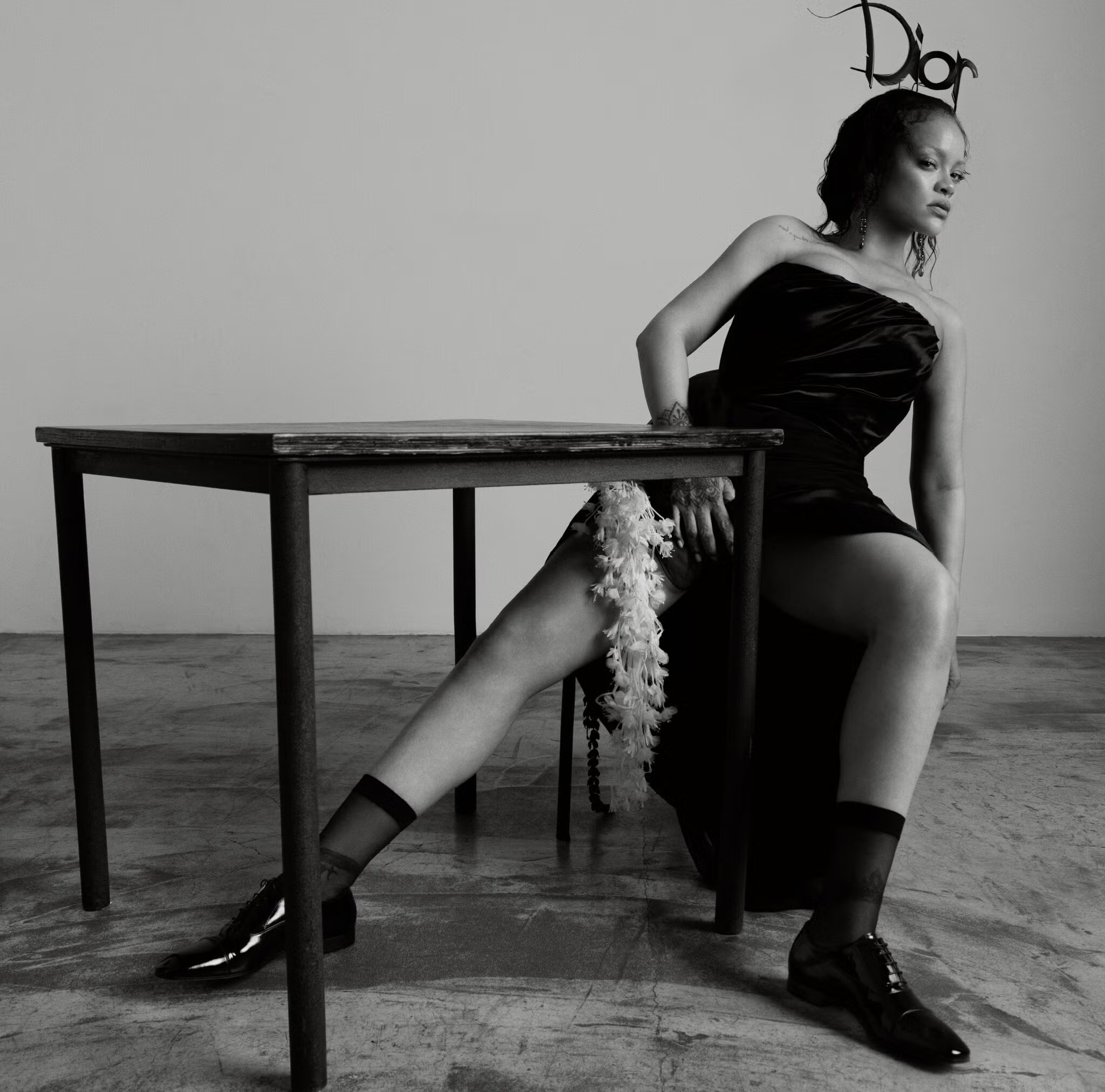 【视觉大赏】欧美天后 蕾哈娜Rihanna登上《ELLE》杂志！/Rihanna