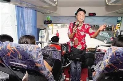 现在的个别孩子可真不得了，高考后要买手机，电脑不算，还要出门旅游，可却背着家长，