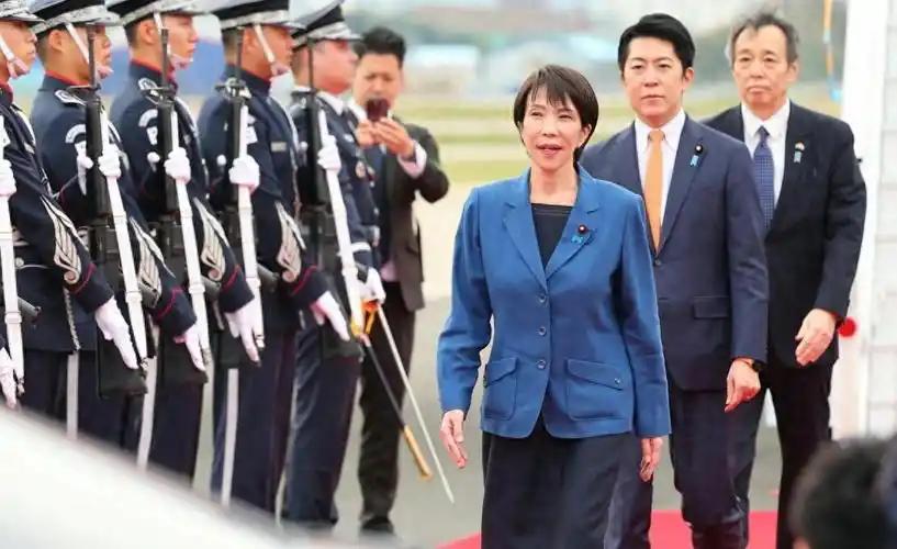 日本议员深作赫苏斯10月13日晚上跳出来放了一通狠话，说中国黑龙江省代表团访问了