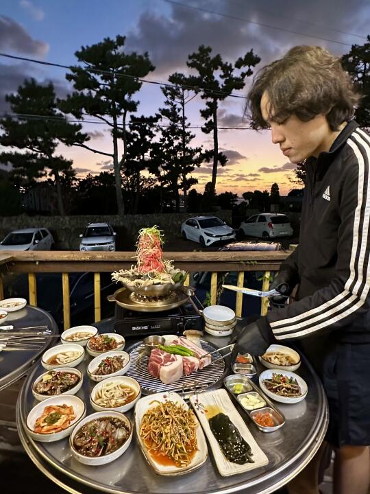 感谢刘宪华！确实是涯月邑坠好吃的黑猪肉店