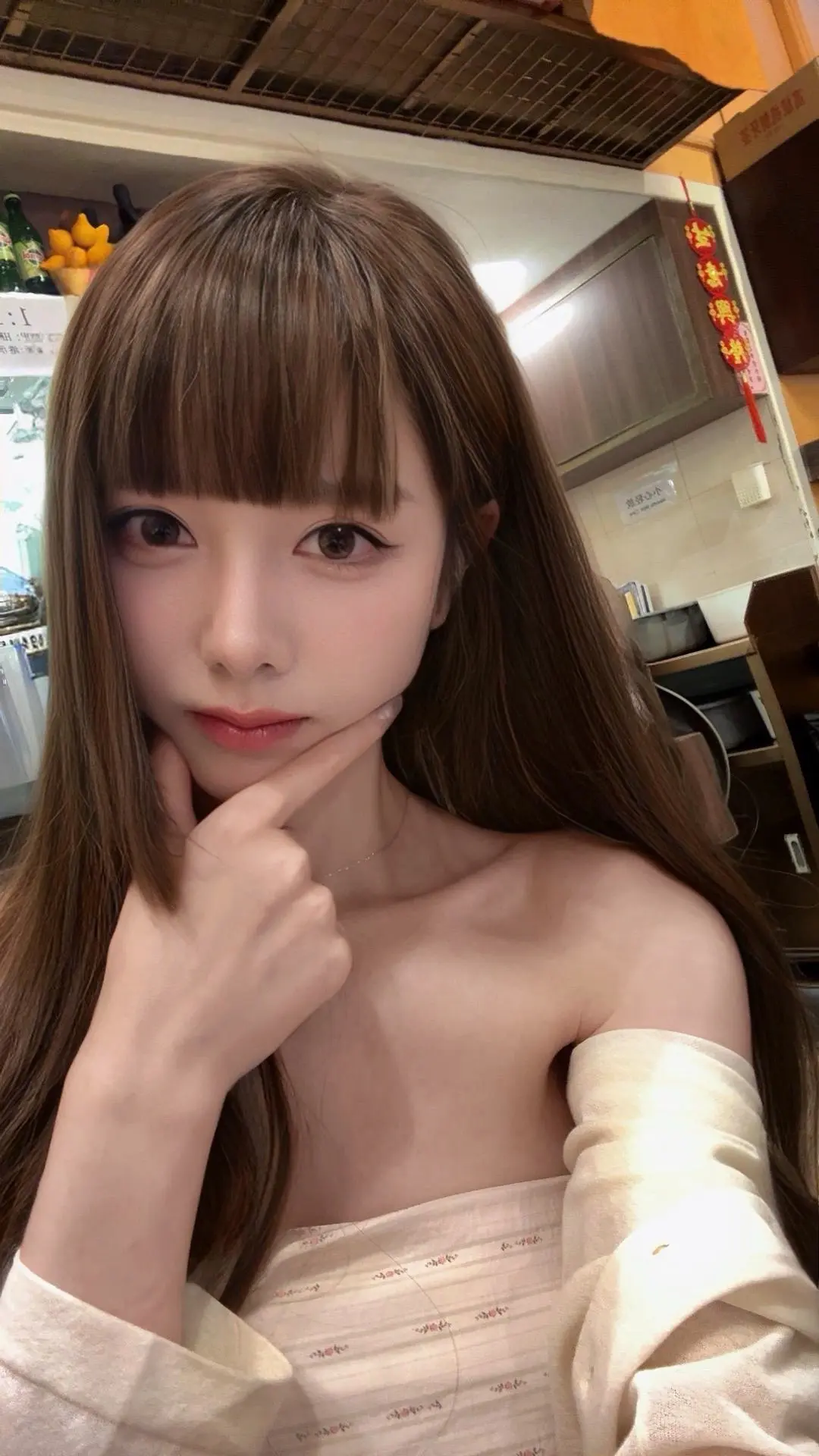 Walk in 一家美发店💈剪刘海翻车了😭此刻丑的睡不着中tony...