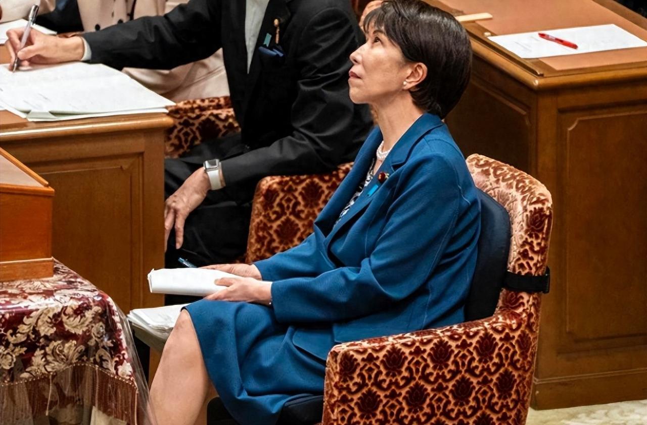 美国为何提醒高市早苗“别乱来”？战败国身份摆错位置，背后这场较量远比想象中复杂！