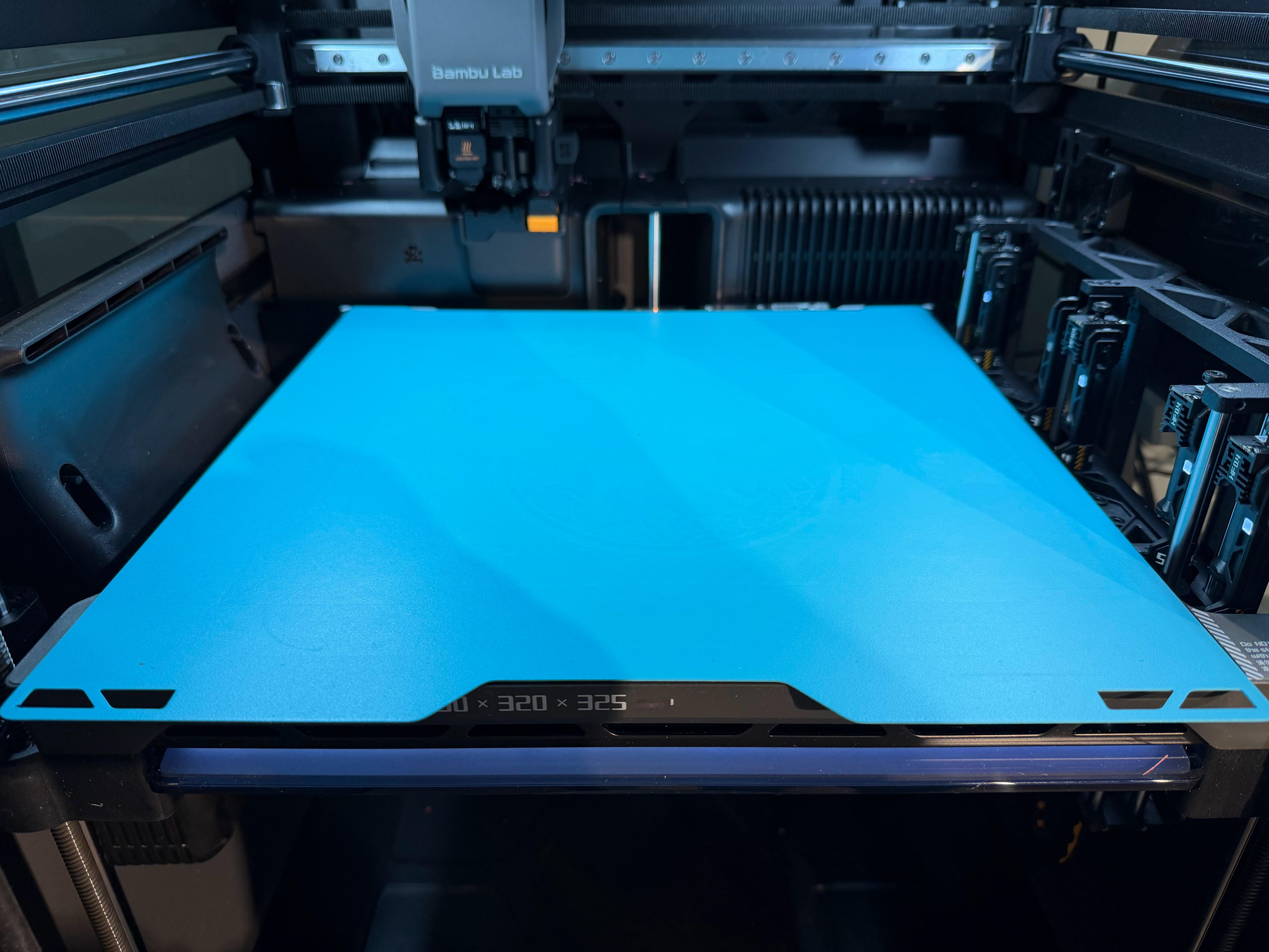 买了一堆打印板。原装纹理PEI适用性最广，但打丝绸得涂胶，有的材料粘太牢不好铲，