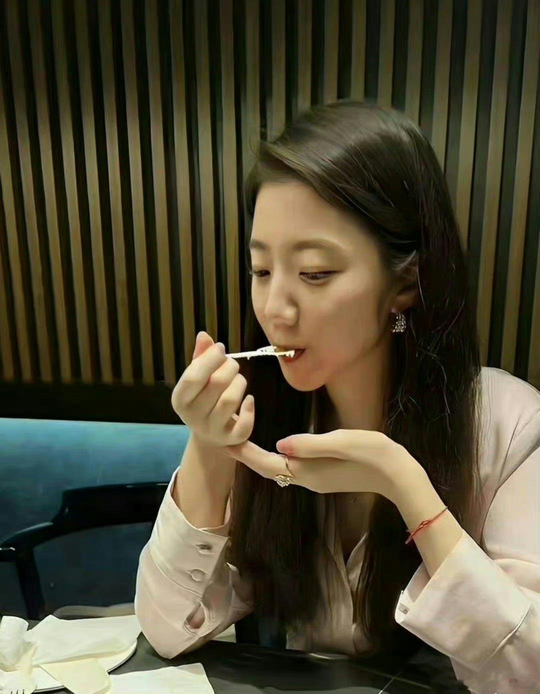 还记得她吗？ ​​​