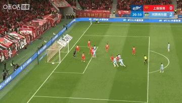 这个进球为什么被吹掉？
中超第一轮，上海海港对阵河南队的第21分钟，河南角球发到
