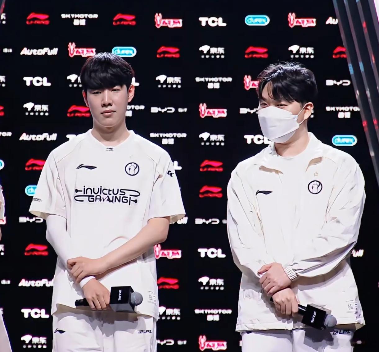 TheShy：今天比赛没压力，我也没想到今天我的对线打的还不错！Theshy没想