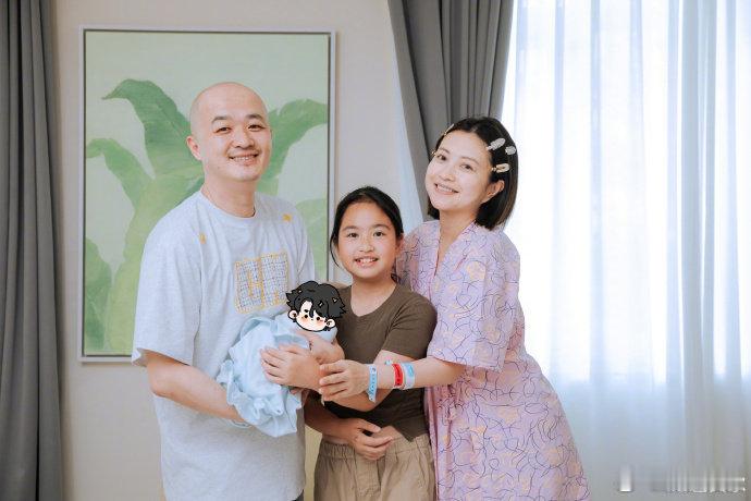 包贝尔包文婧二胎出生包尔贝儿女双全了，挺好的，支持明星为计划生育多做贡献，反正他