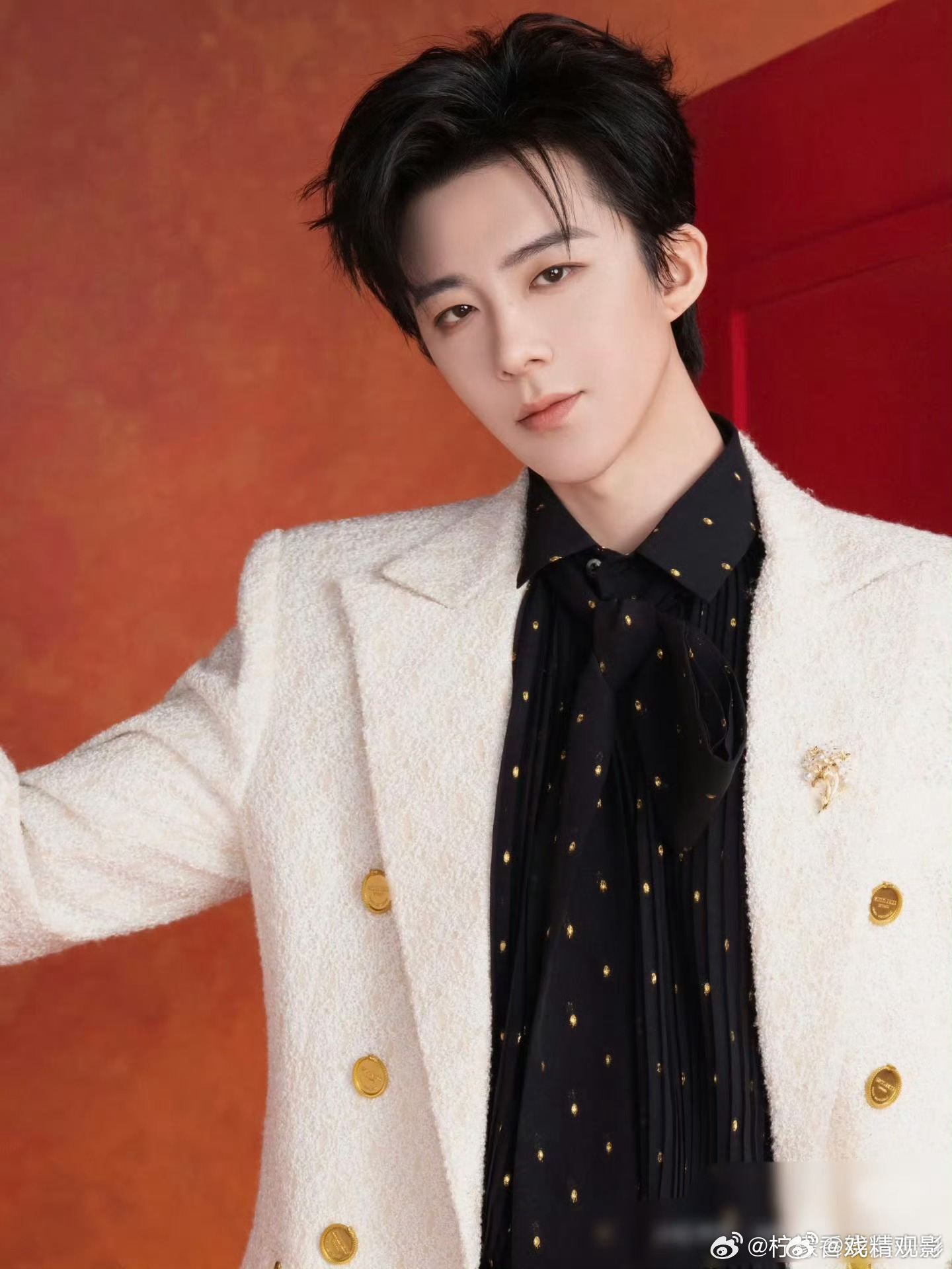 刘宇宁粉丝含金量 看到刘宇宁国外录综艺随时被偶遇拍神图，真的感觉地球村概念不过如