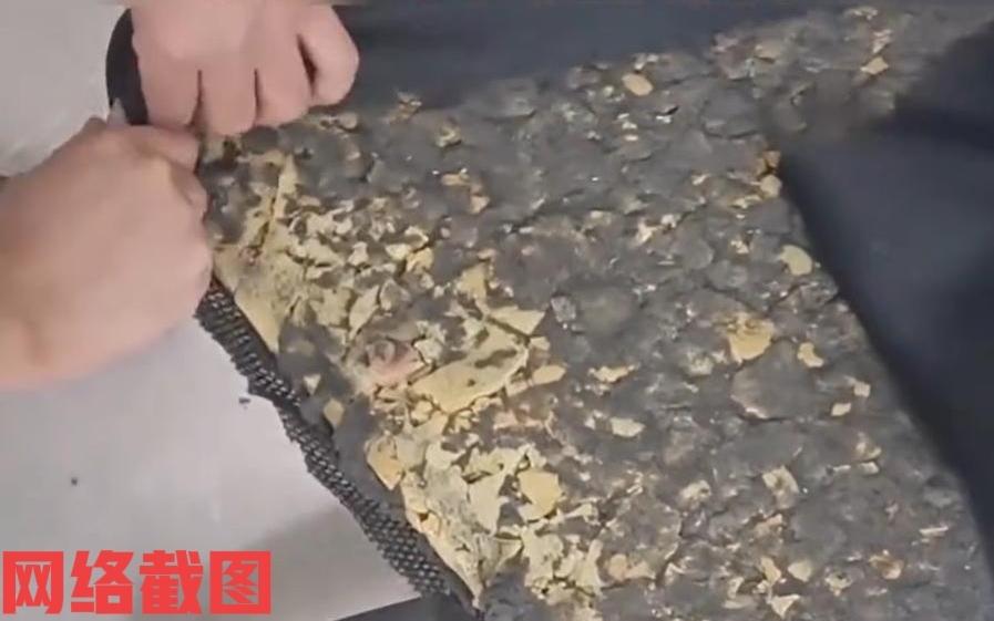 浙江男子花费不到一百元网购办公椅。

刚开始男子还是挺高兴，自己坐在办公椅上挺舒