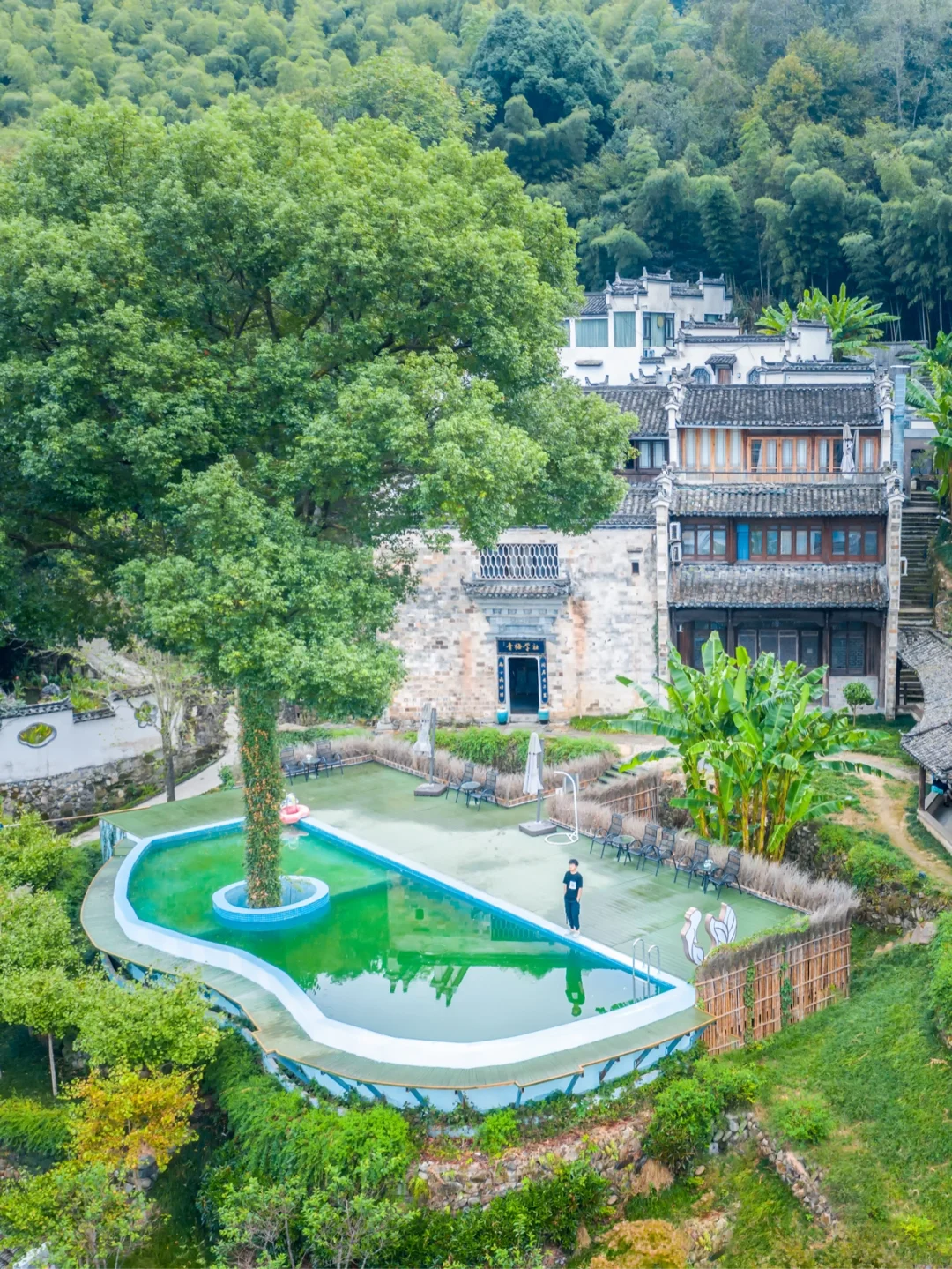 住进徽州古宅 | 一眼便可眺望整个宏村