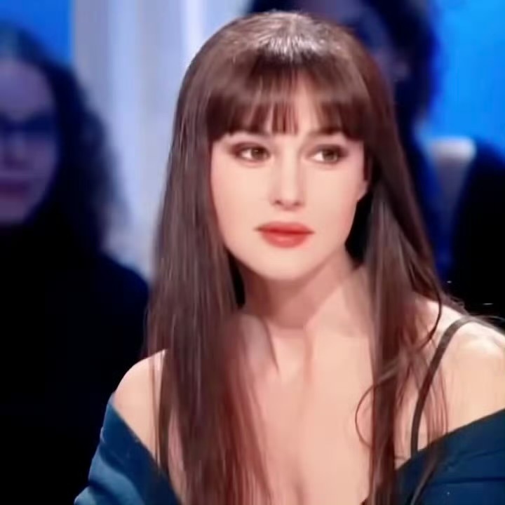 齐刘海在欧美人脸上最伟大的一次…. 