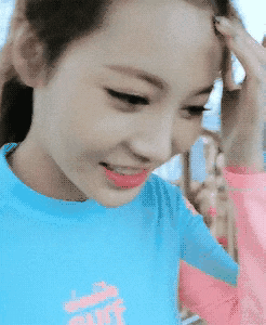 女朋说的是我跟你走，对吗？有点紧张没听清