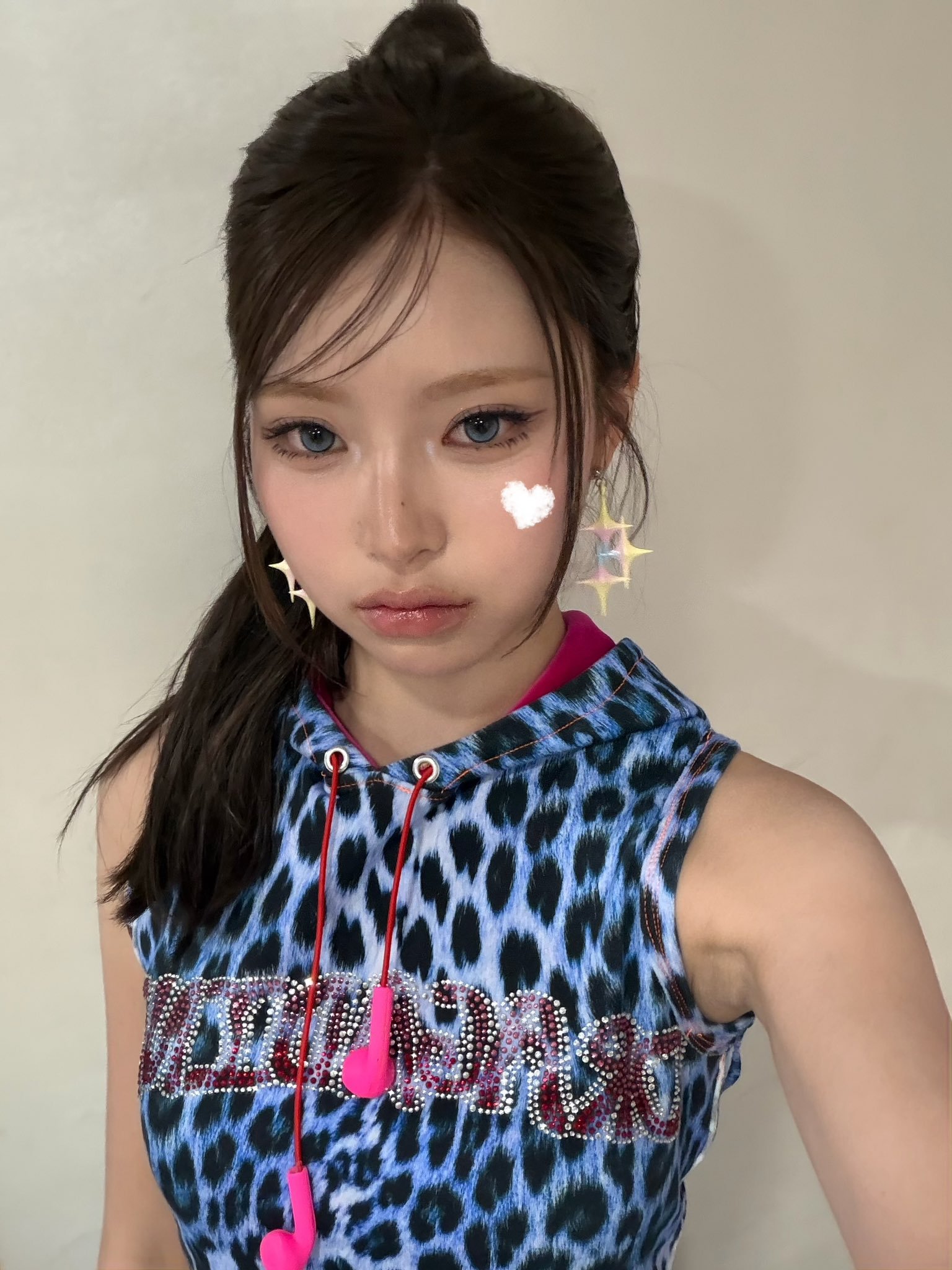 260808 KiiiKiii HAUM郭河音 