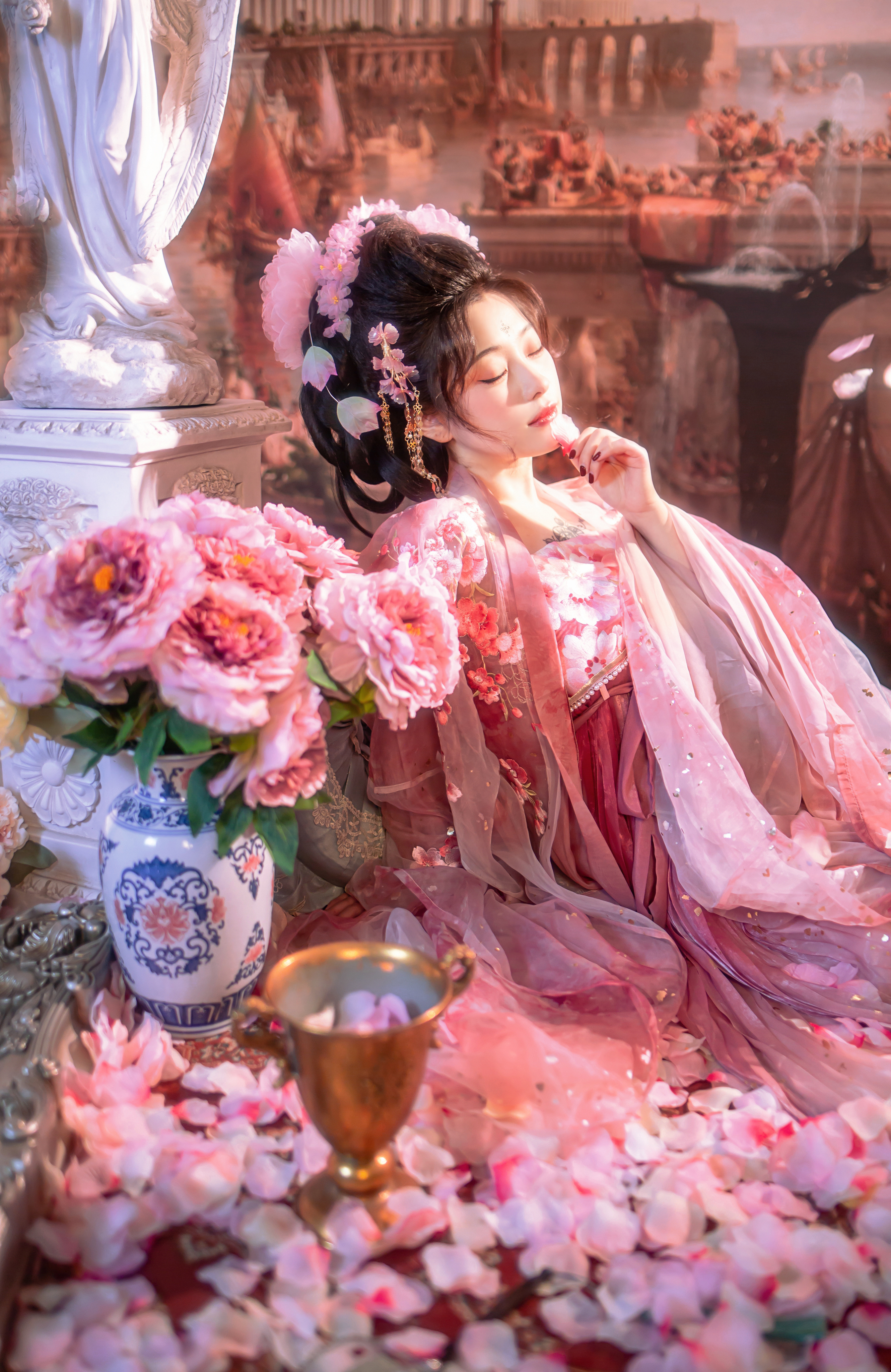 古风摄影｜油画风汉服当东方花神来到希腊。出镜摄影#天津约拍[超话]##北京约拍[