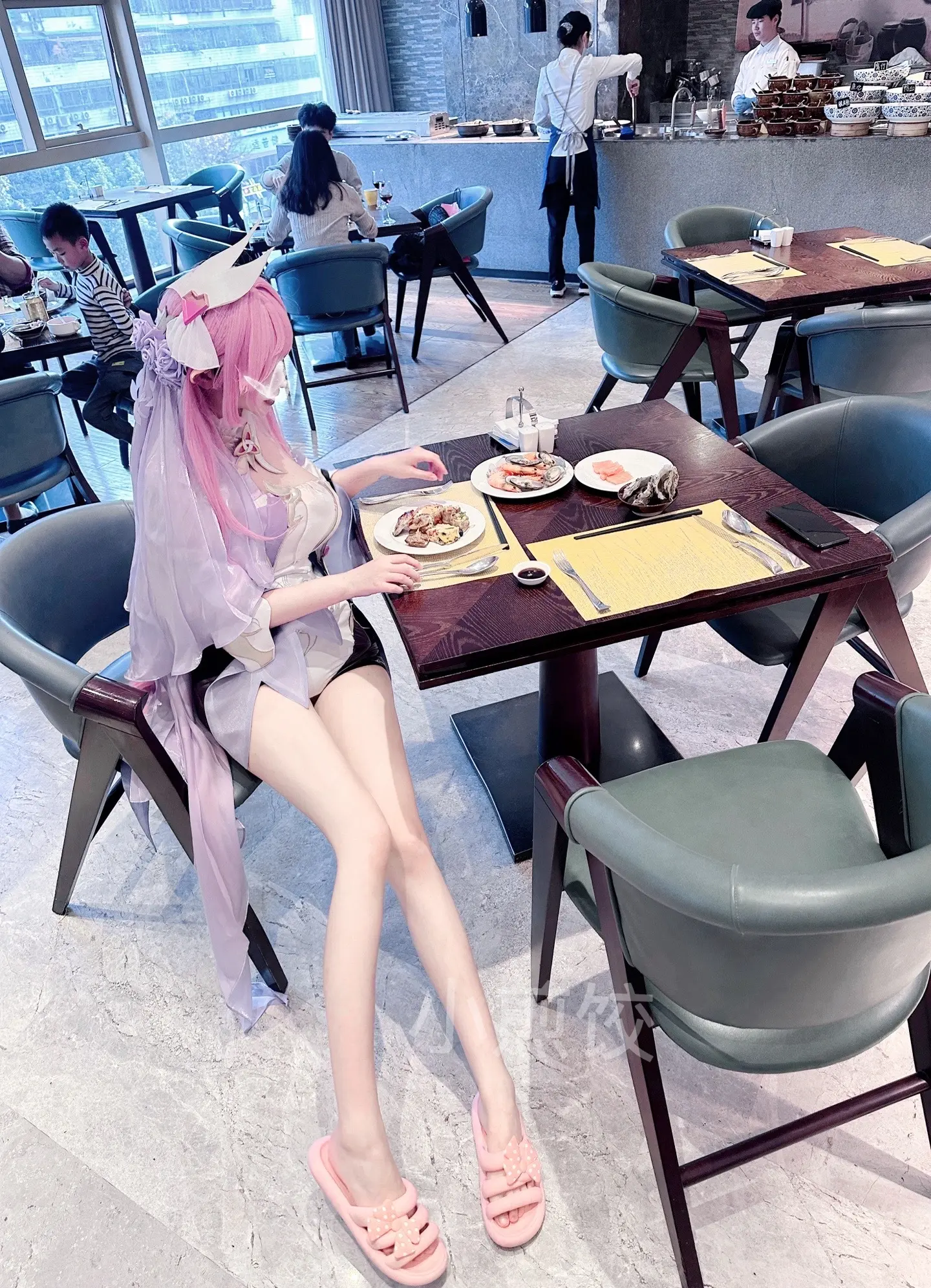 和爱莉希雅共进晚餐
