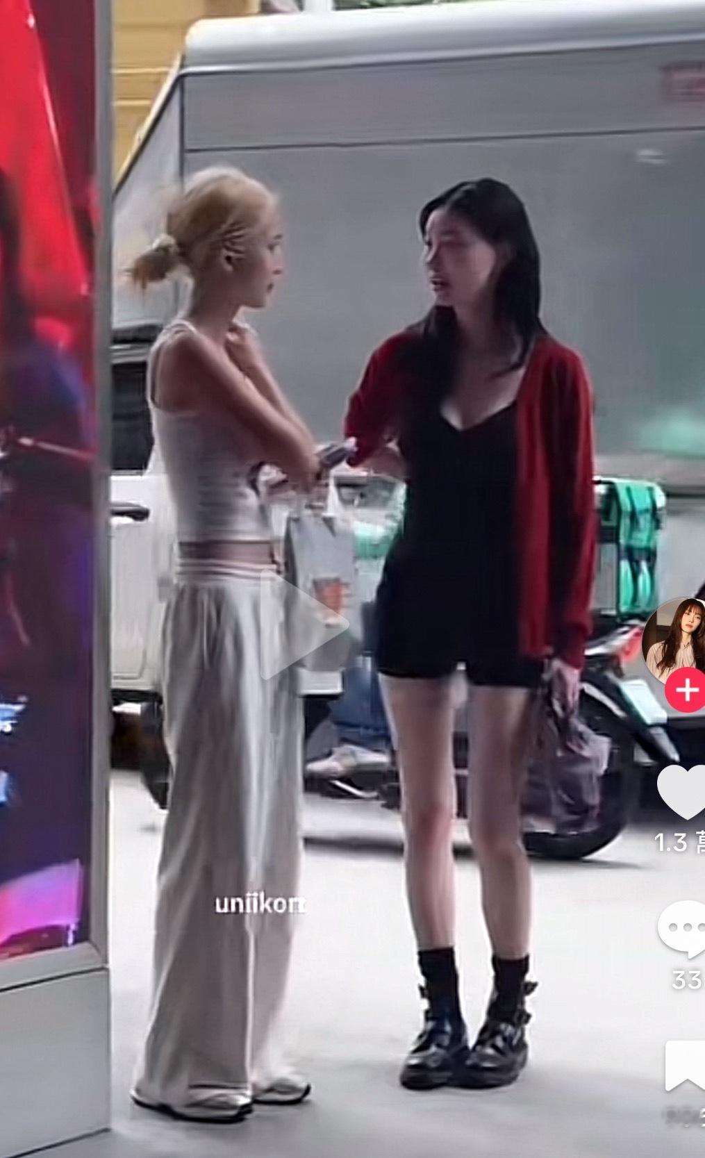姐妹确定这个是金金而不是金靖吗 