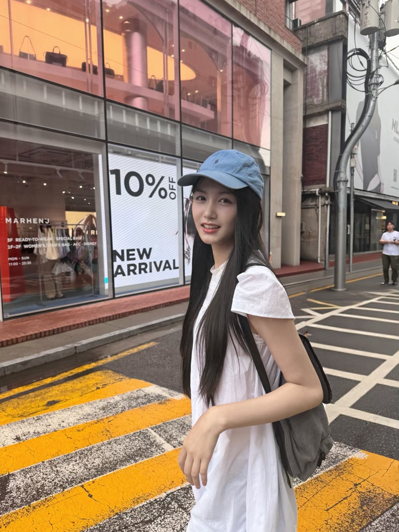 张籽沐北电报到张籽沐晒北电入学照这把是真的我看着长大的！！张籽沐北电开学更新大一