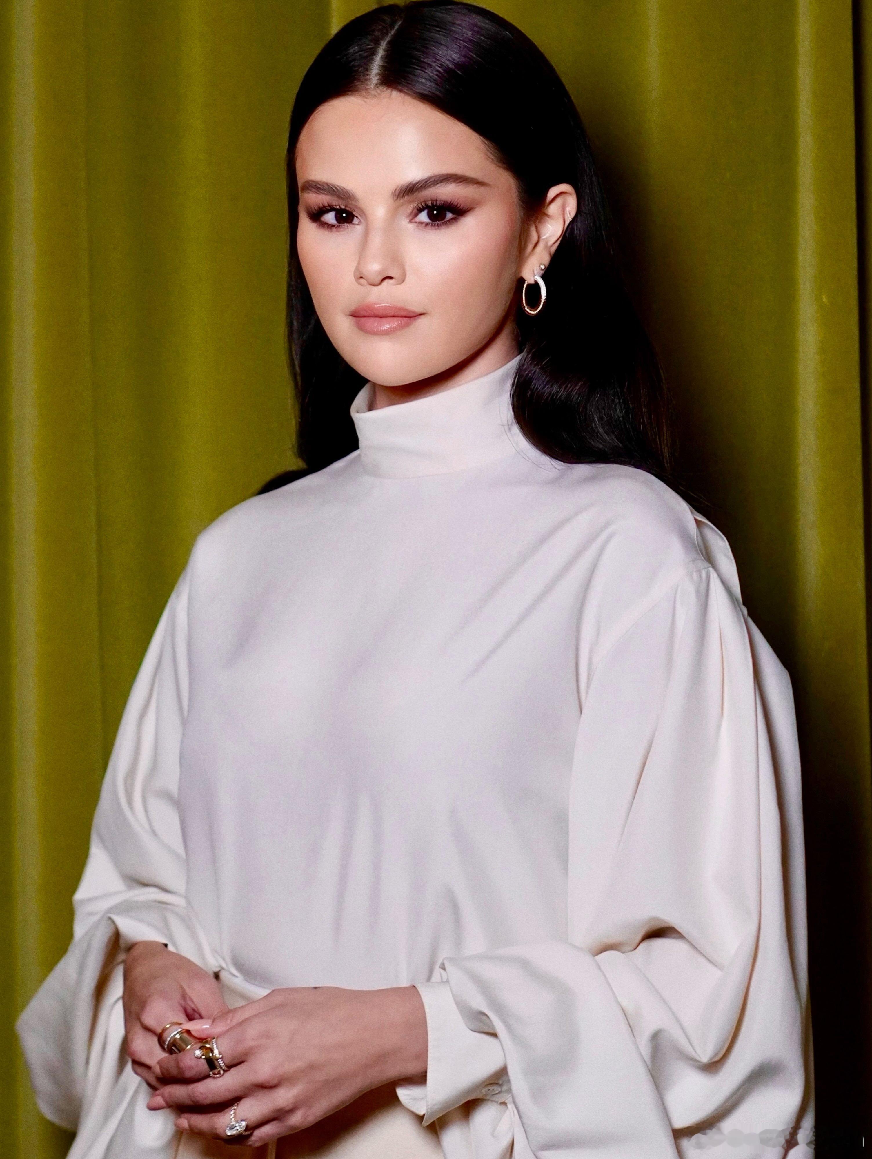 SelenaGomez[超话] 赛琳娜戈麦斯在纽约出席Fast Company 