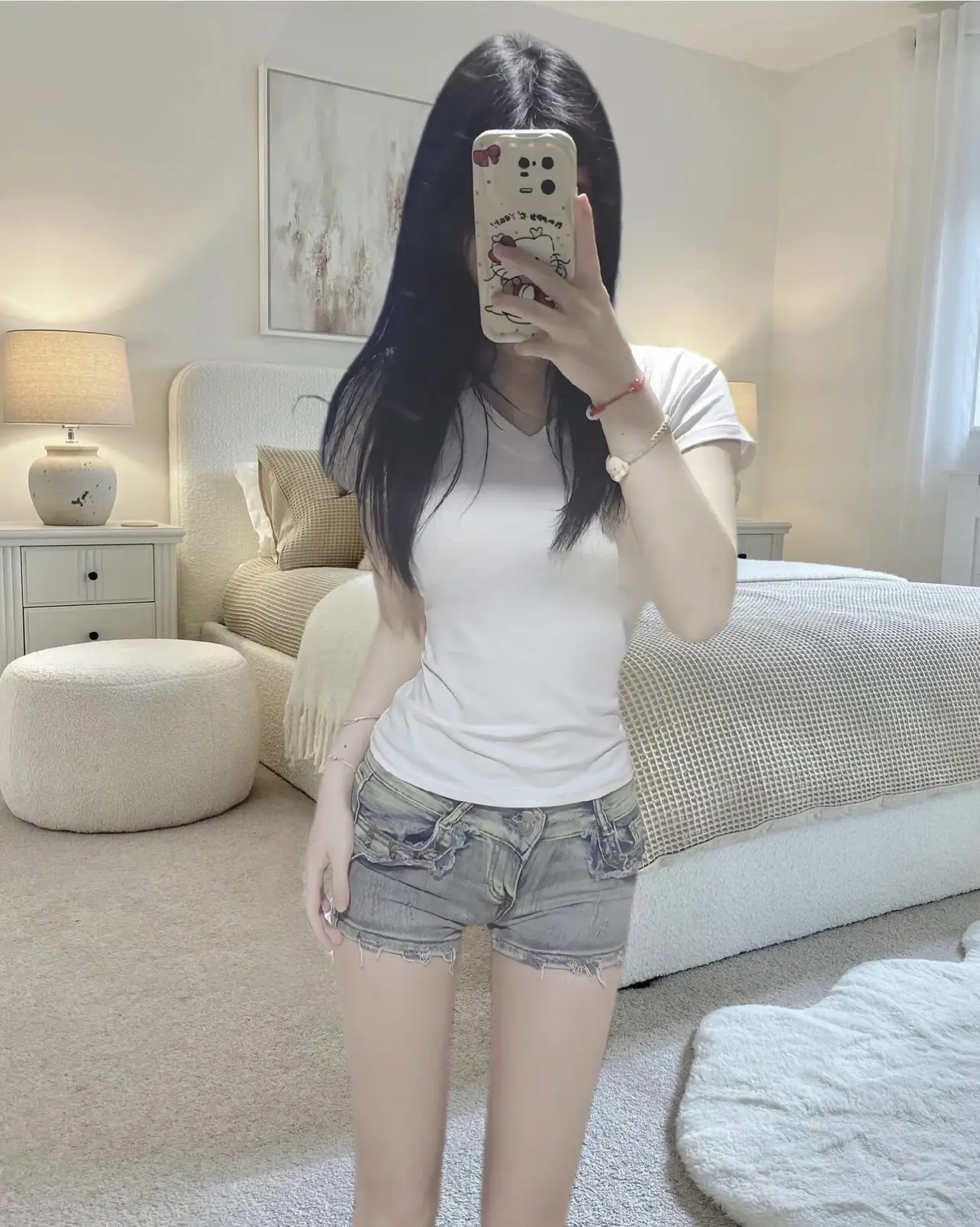 “舍不得的他他他，忘不掉的她她她 ，别回头看，身后万盏灯火，都不是归处...