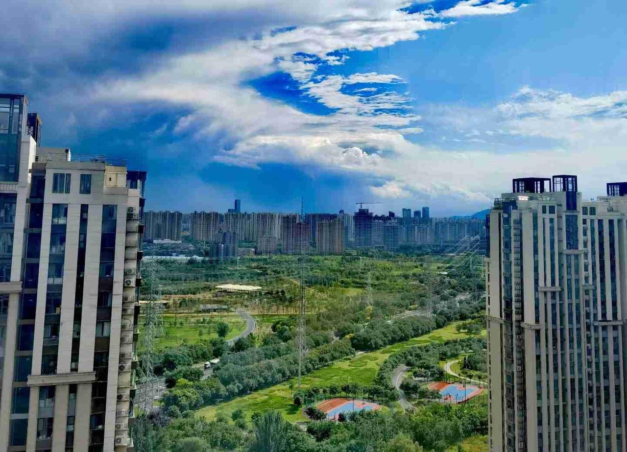 ❤️​我发现，越厉害的人对待感情越专一，精神层次也越高，越会管理自己的欲望，不管