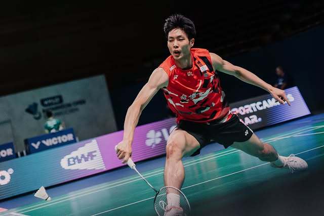 周天成 21-14、21-10 🇮🇩金廷下轮对手：胡哲安🇨🇳 vs 🇯