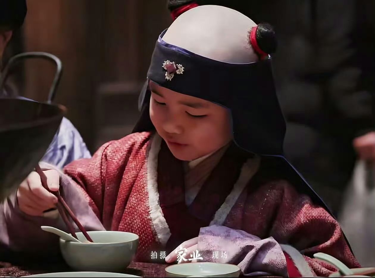 古装剧孩童终于不梳大人发型了以史料为据，贴合时代与年龄，让角色跳出模板化套路，真